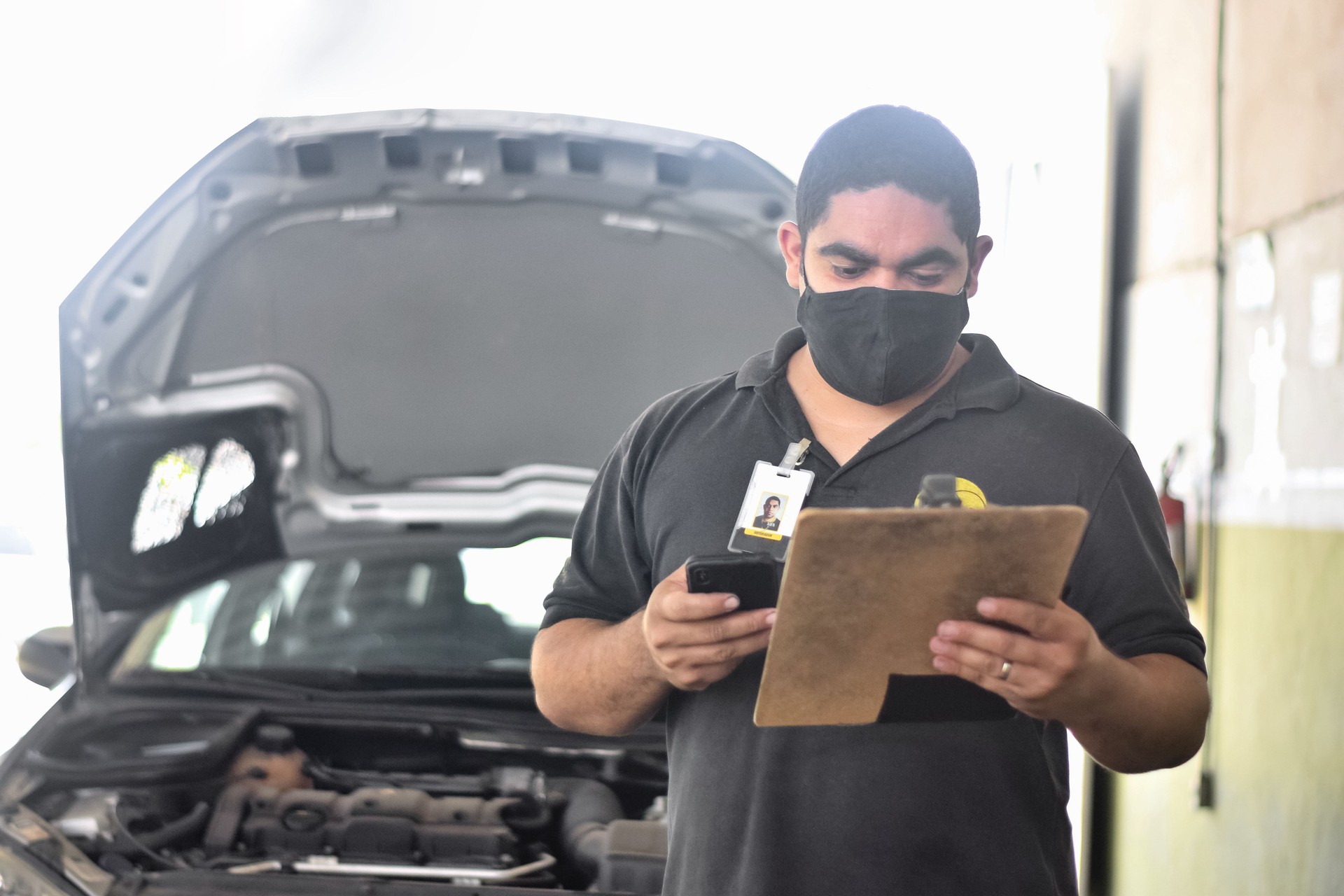 A car surveyor at work